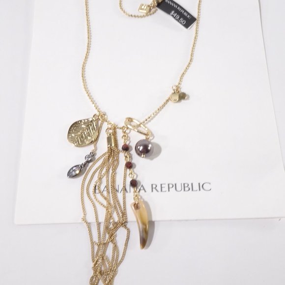 Banana Republic Horn Tassel Ball leaf Crystal Pendant Necklace NWT 49.50 - Picture 2 of 8